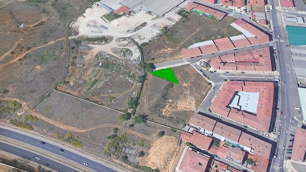 Land in Villaquilambre, León for sale - Aerial - Image 3 of 4