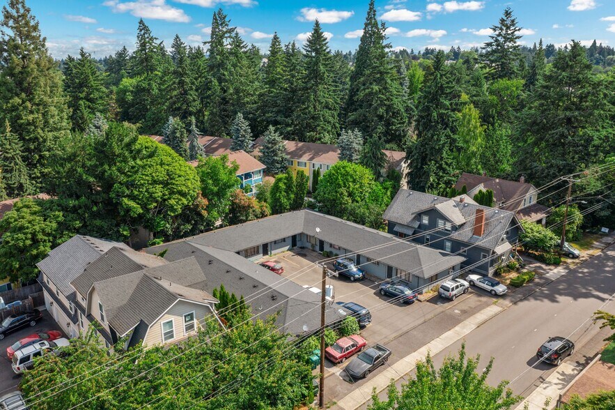 2507-2525 SE Monroe St, Portland, OR à vendre - Photo du bâtiment - Image 3 de 28