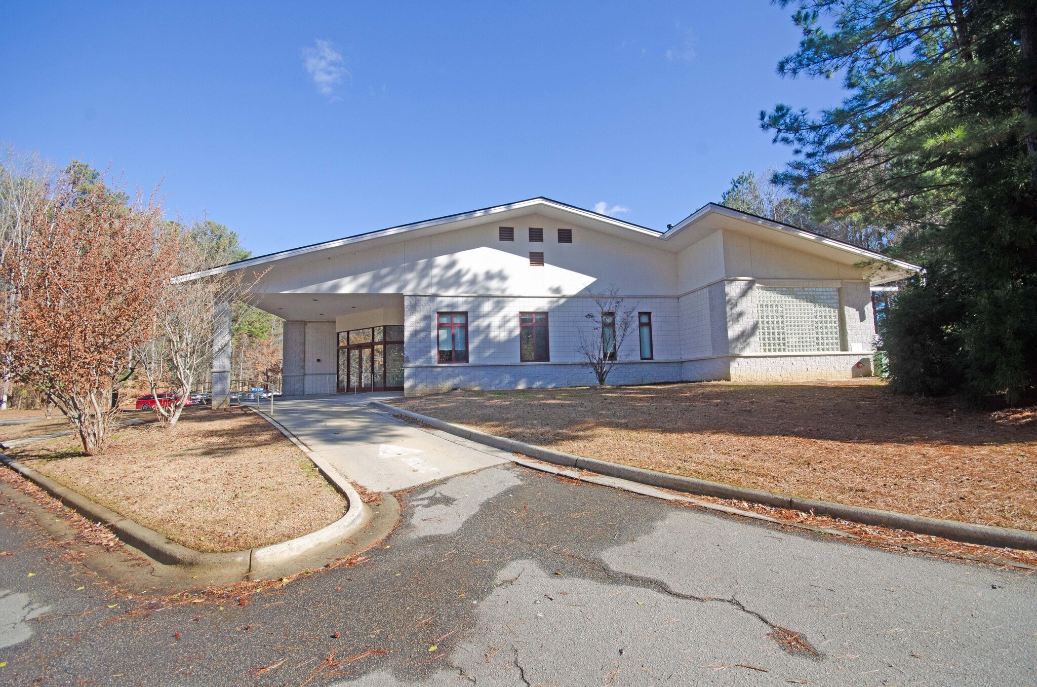 1922 K M Wicker Memorial Dr, Sanford, NC for lease Building Photo- Image 1 of 29
