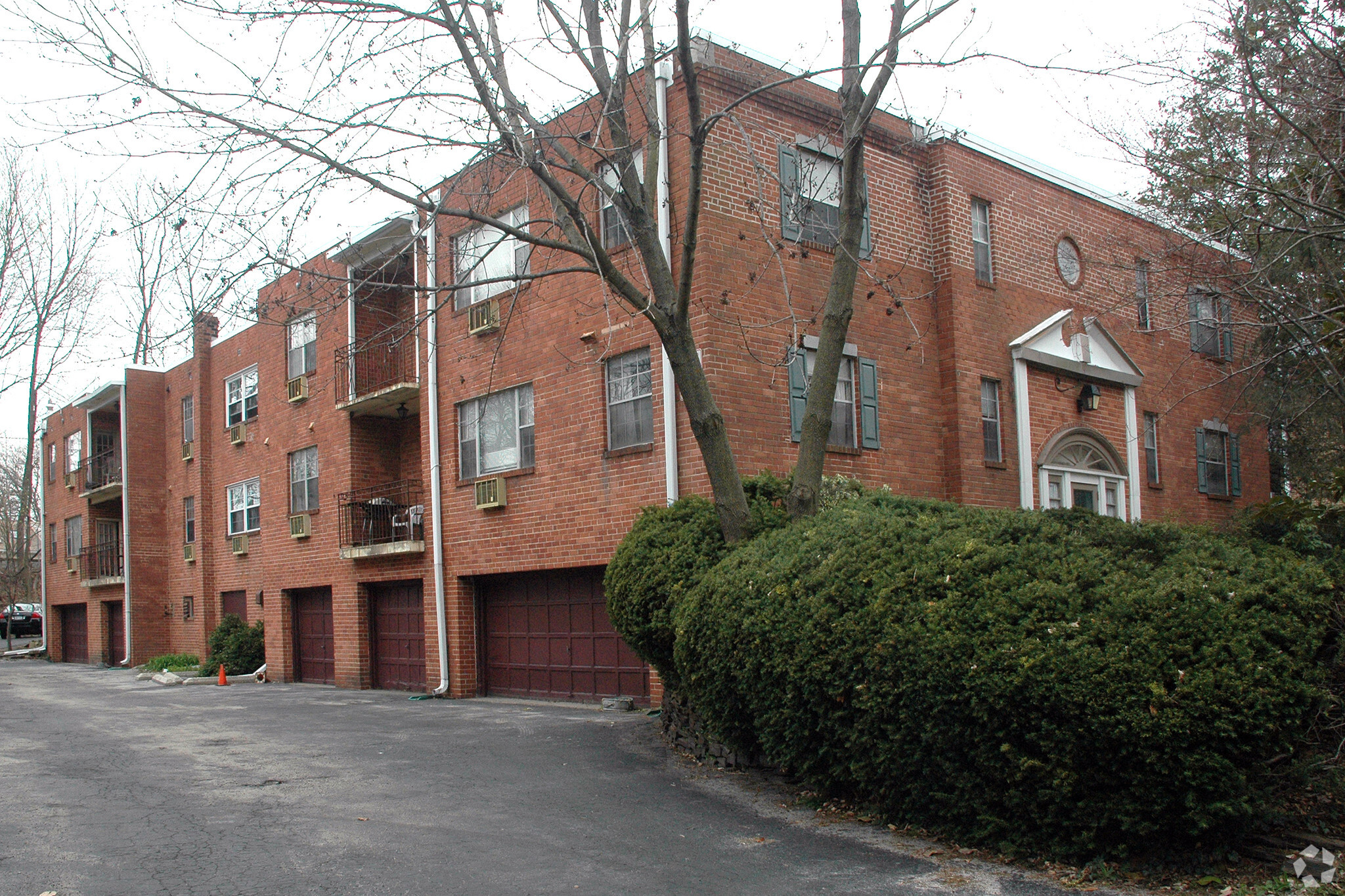 256 Montgomery Ave, Haverford, PA à vendre Photo principale- Image 1 de 18