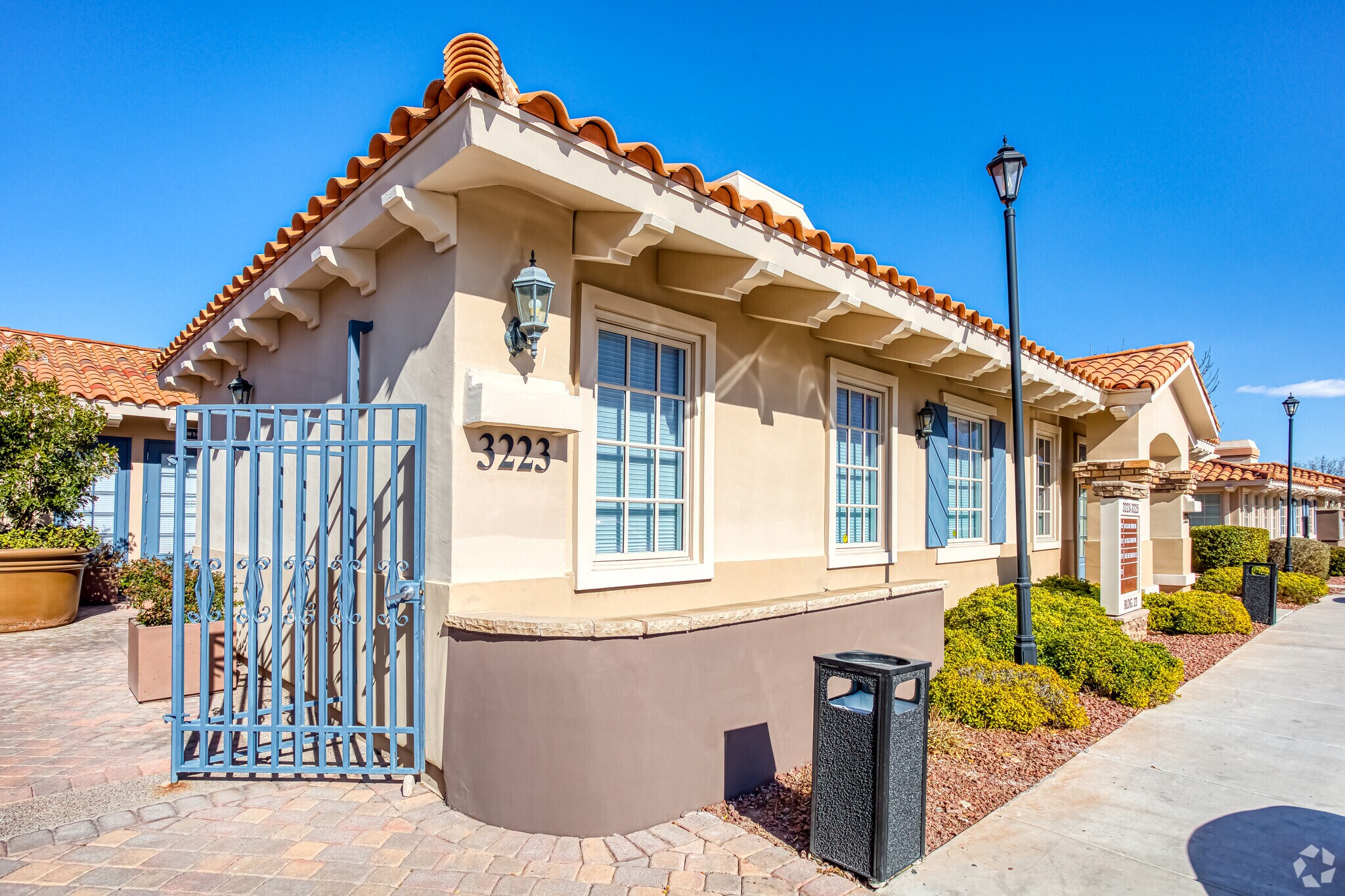 3223 E Warm Springs Rd, Las Vegas, NV for lease Primary Photo- Image 1 of 30