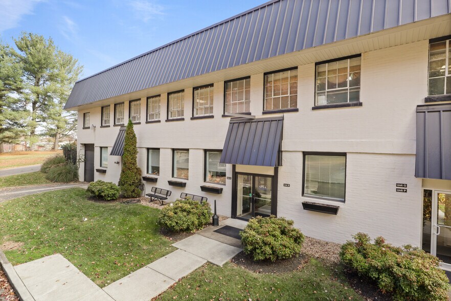 210 N 21st St, Purcellville, VA à louer - Photo du bâtiment - Image 3 de 4