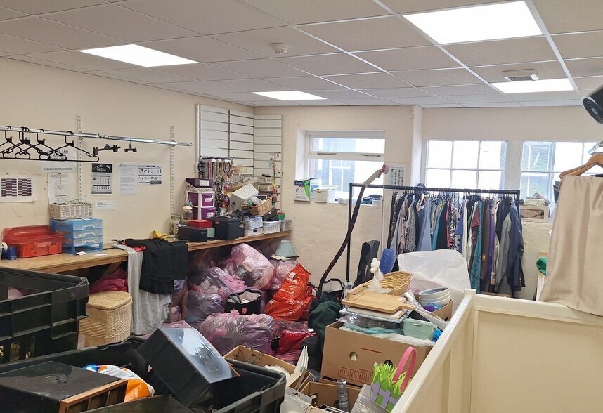 1-2 Queen St, Penrith à vendre - Photo du bâtiment - Image 3 de 7