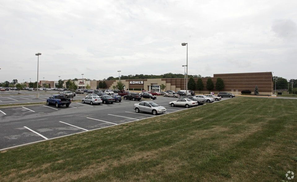 226 Westminster Dr, Carlisle, PA for lease - Primary Photo - Image 1 of 2