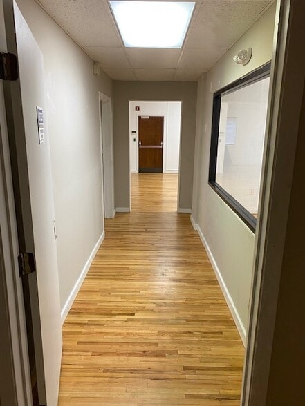 7457 Aloma Ave, Winter Park, FL for lease - Interior Photo - Image 3 of 12