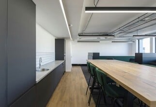 7-12 Noel St, London for lease Interior Photo- Image 2 of 6
