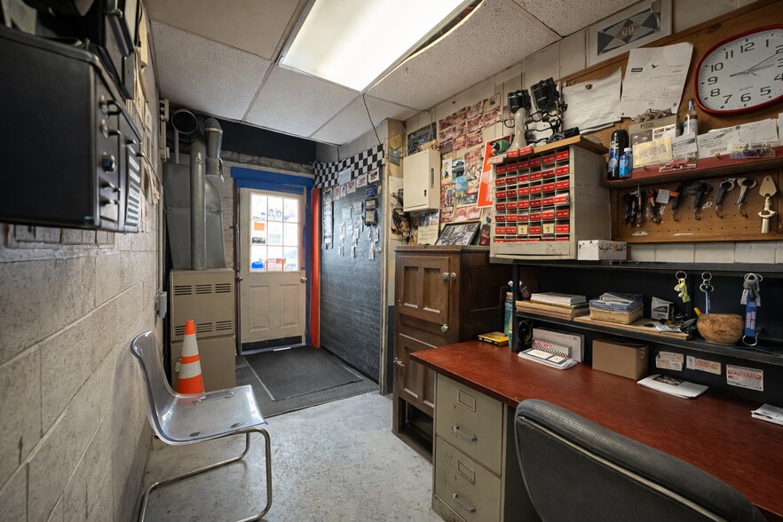 27 Sands St, Staten Island, NY à vendre - Photo du bâtiment - Image 2 de 5