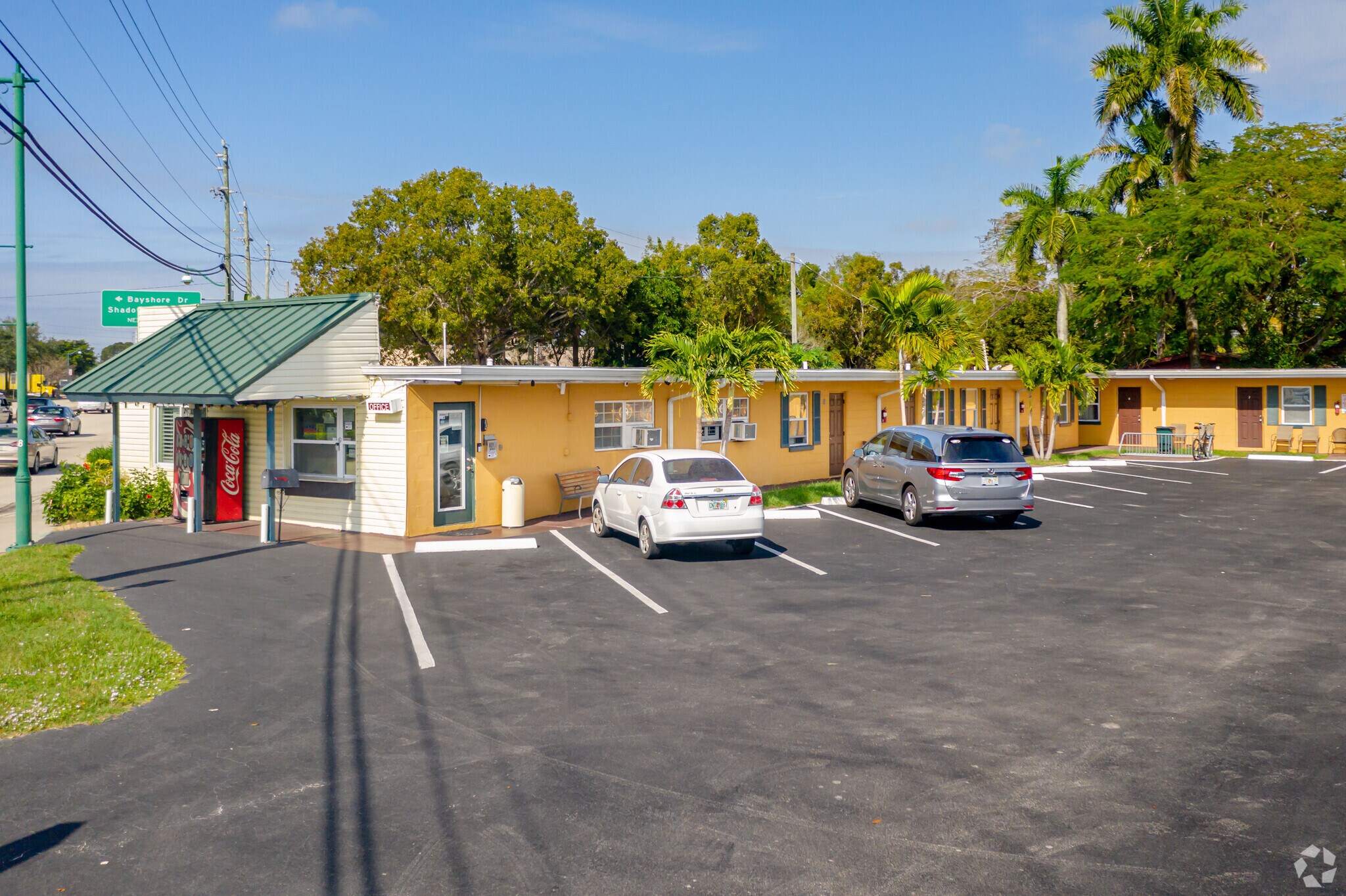 3115 Tamiami Trl E, Naples, FL for sale Building Photo- Image 1 of 1