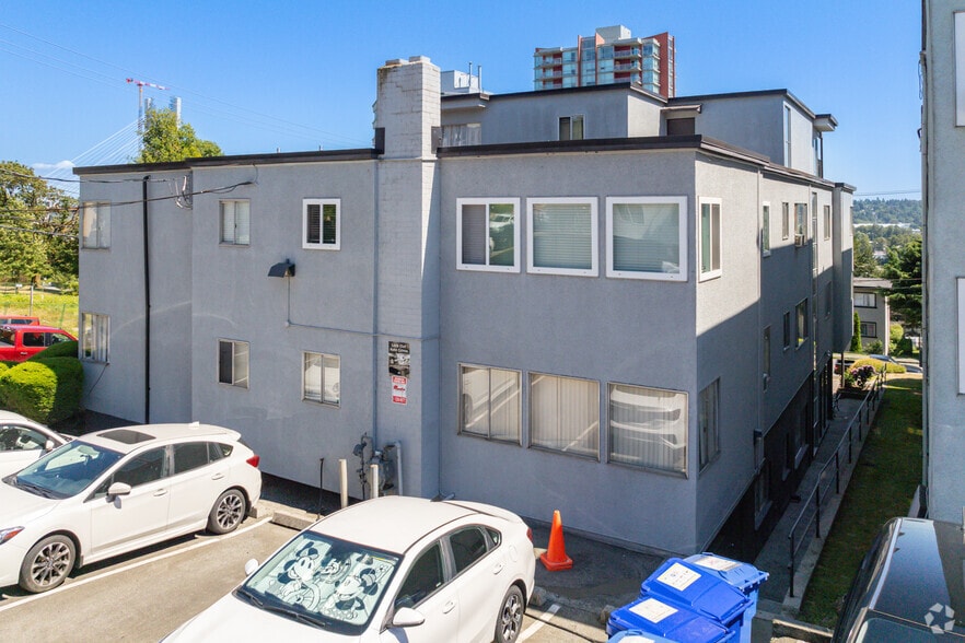 201 Carnarvon St, New Westminster, BC à vendre - Photo du bâtiment - Image 2 de 4