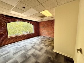 521 SW 11th, Portland, OR à louer Photo intérieure- Image 1 de 5