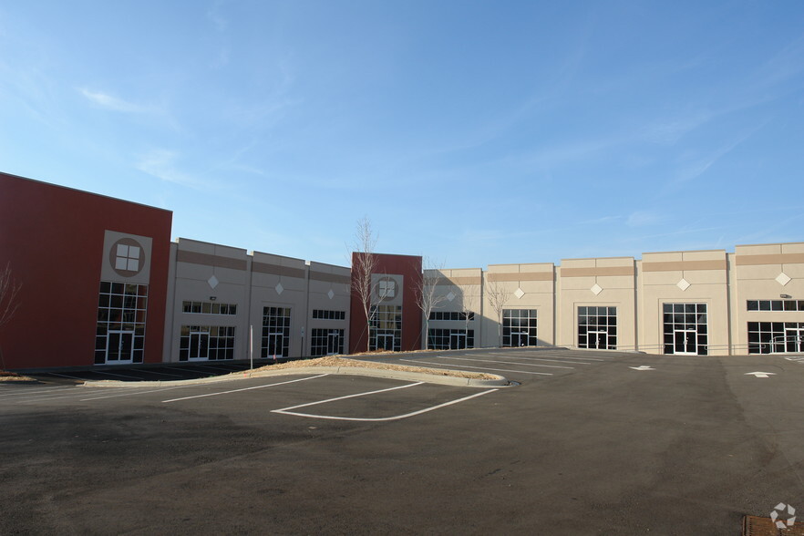 5245 Old Dowd Rd, Charlotte, NC for lease - Building Photo - Image 3 of 9