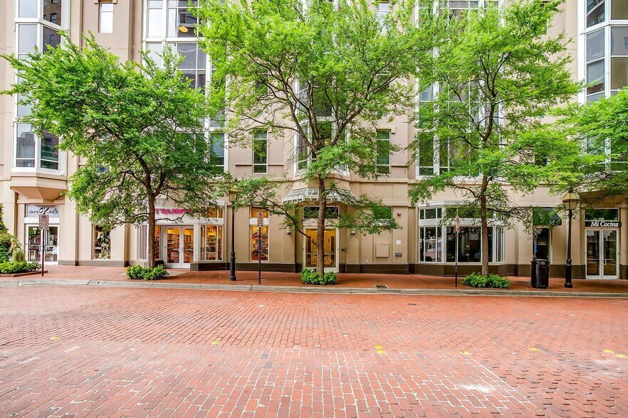 505 Main St, Fort Worth, TX à louer - Photo du bâtiment - Image 2 de 12