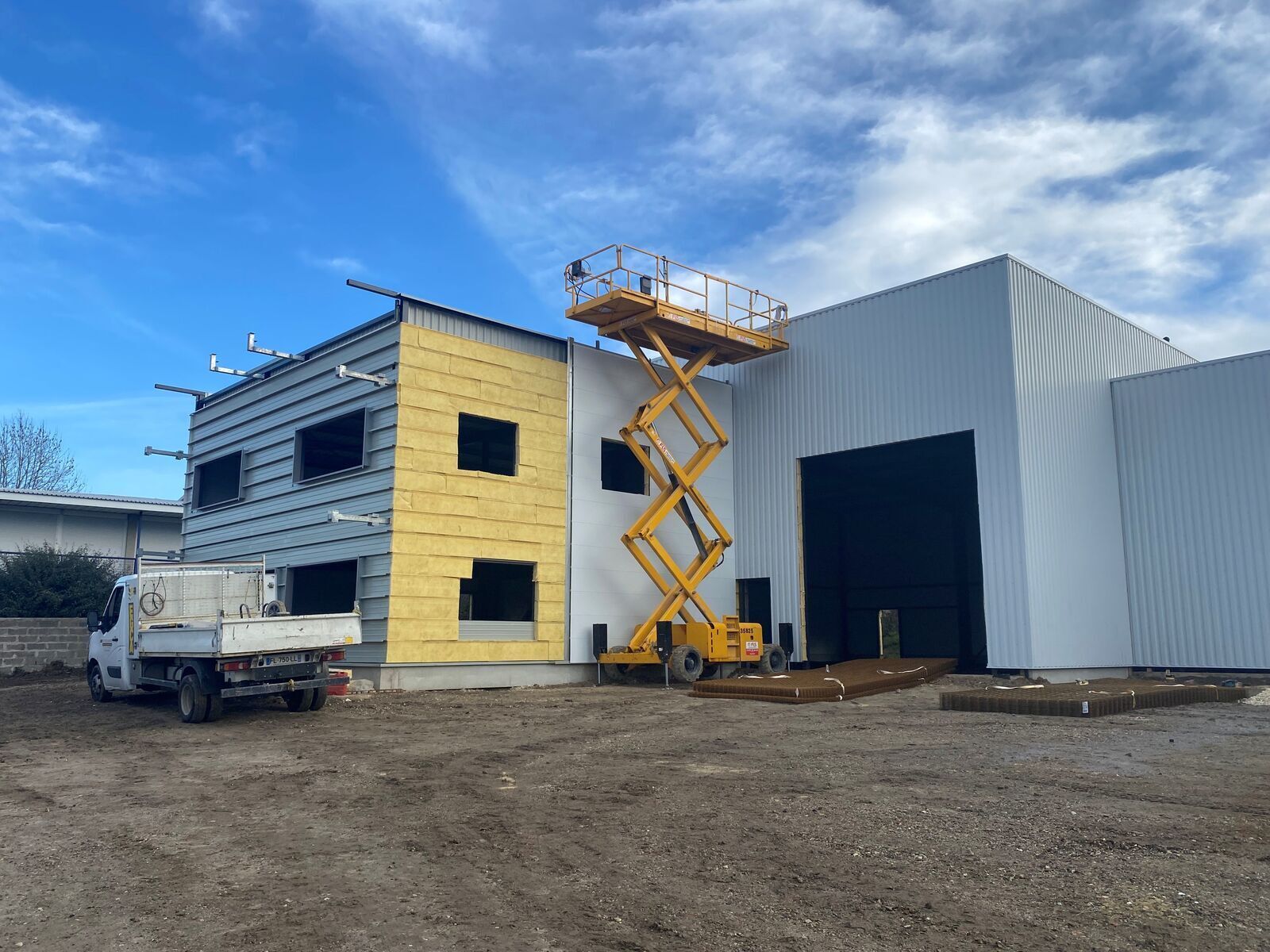 Bureau dans Bassens à louer Photo du bâtiment- Image 1 de 5