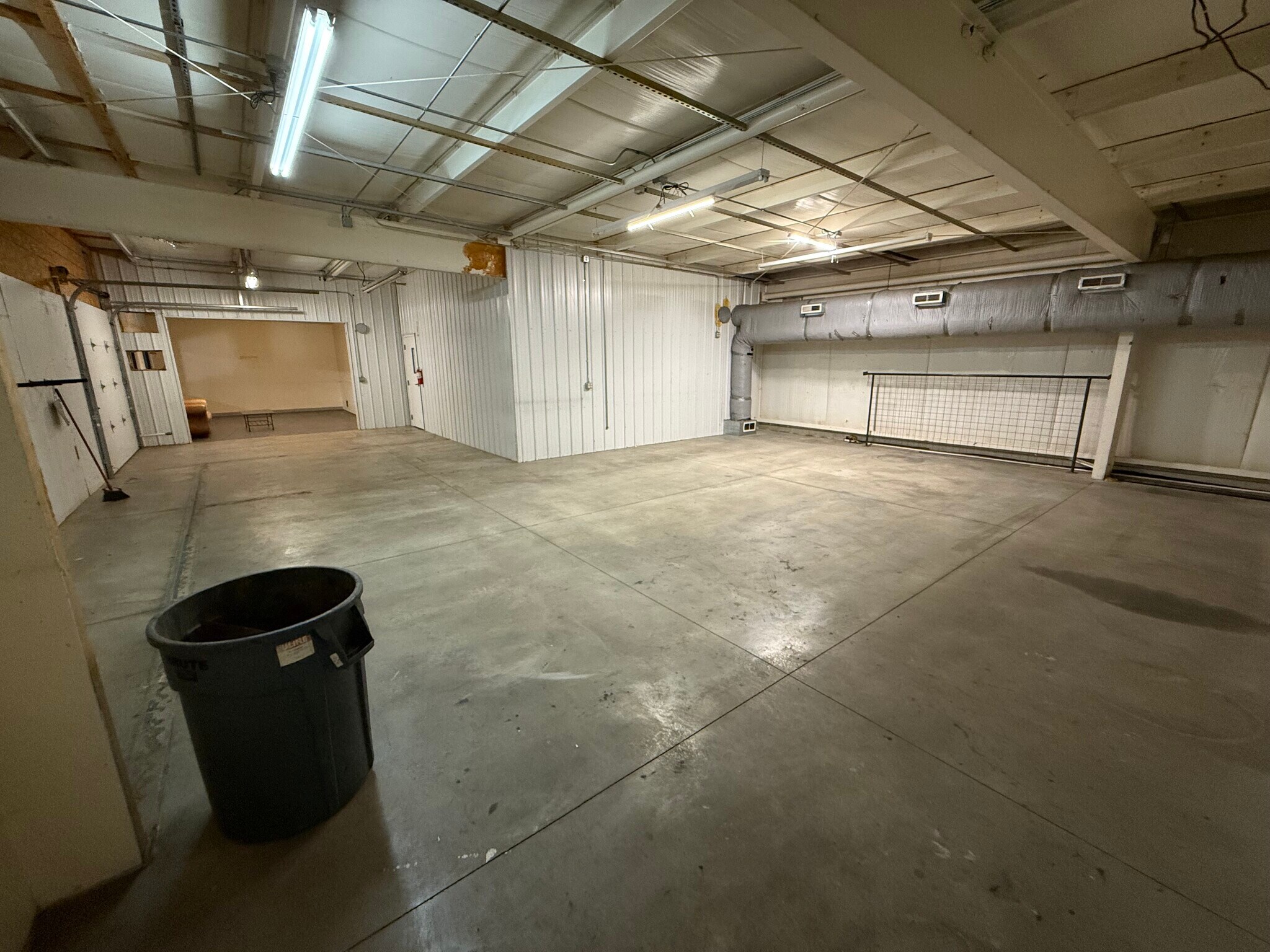 6189 Blue Star Hwy, Saugatuck, MI for lease Interior Photo- Image 1 of 9