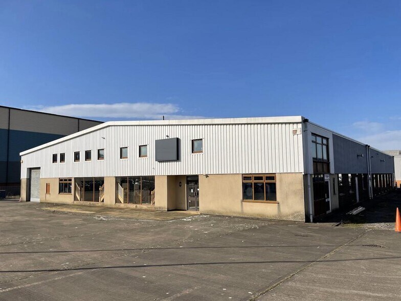 Plantation Rd, Stoke On Trent à louer - Photo du bâtiment - Image 2 de 8