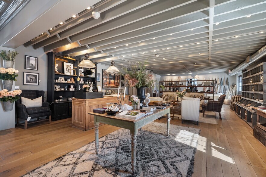 259 Westchester Ave, Pound Ridge, NY à vendre - Photo du bâtiment - Image 3 de 27