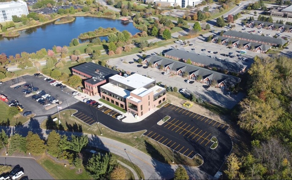 120 Marina Dr, Rochester, NY for lease - Building Photo - Image 2 of 7