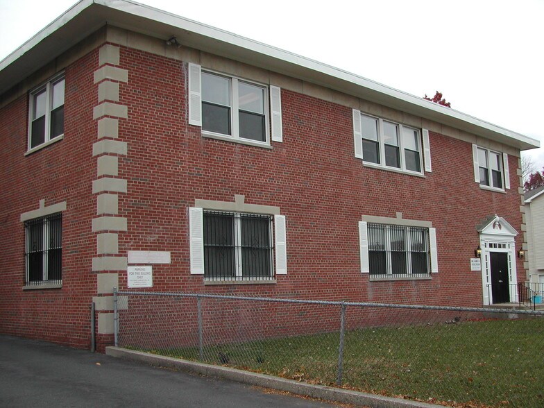 85 S Harrison St, East Orange, NJ à louer - Photo du bâtiment - Image 2 de 13