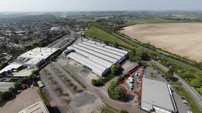 London Rd, Amesbury for lease - Building Photo - Image 2 of 17