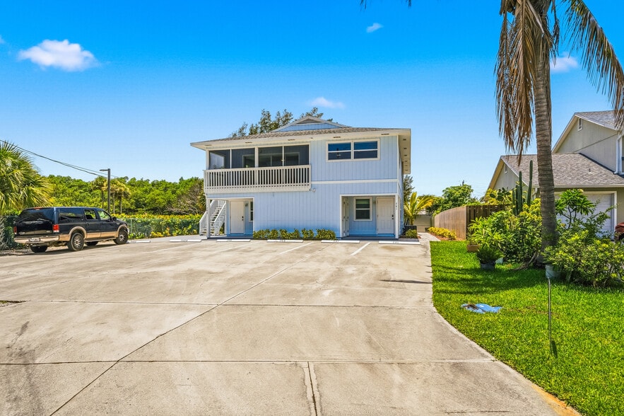 741 Hernando St, Fort Pierce, FL à vendre - Photo du bâtiment - Image 3 de 36