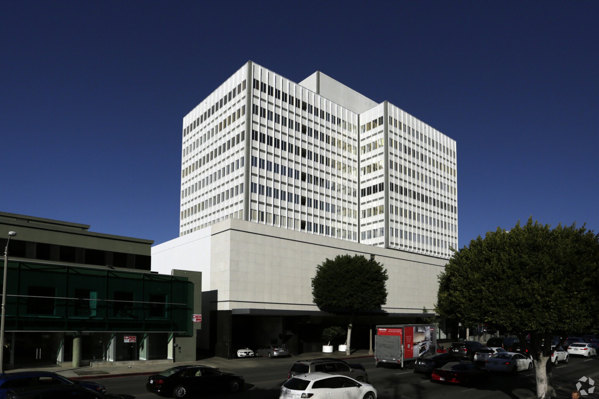 8500 Wilshire Blvd, Beverly Hills, CA à louer Photo du bâtiment- Image 1 de 6