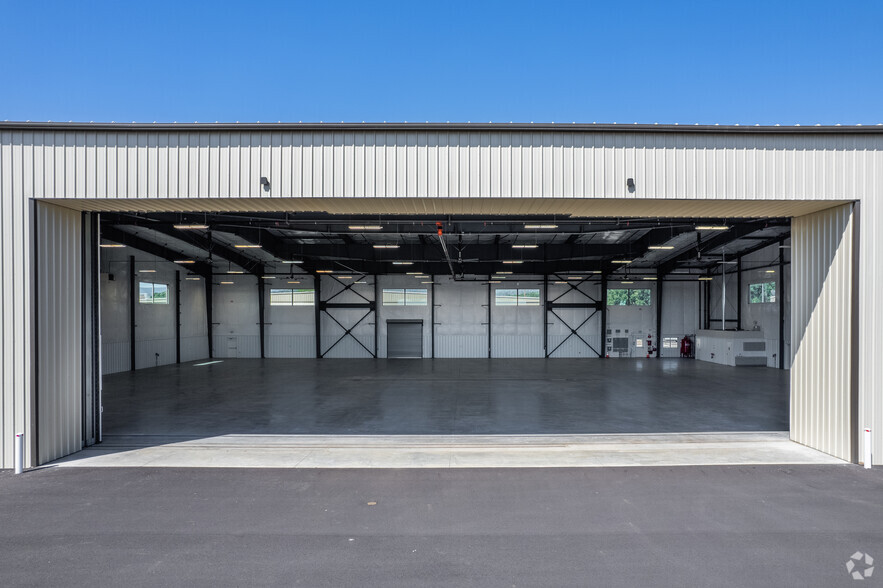 34090 Skyway, Scappoose, OR for sale - Building Photo - Image 3 of 11