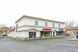 7675 Highland Rd, Waterford, MI for lease Building Photo- Image 2 of 9