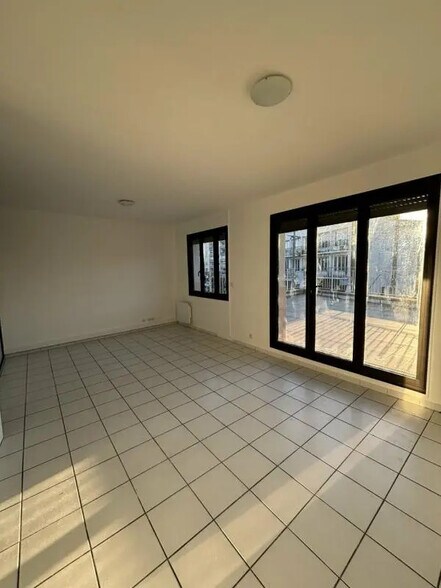 Bureau dans Conflans-Sainte-Honorine à louer - Photo intérieure - Image 3 de 8