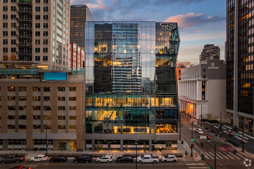 999 17th St, Denver, CO à louer - Photo du bâtiment - Image 3 de 3