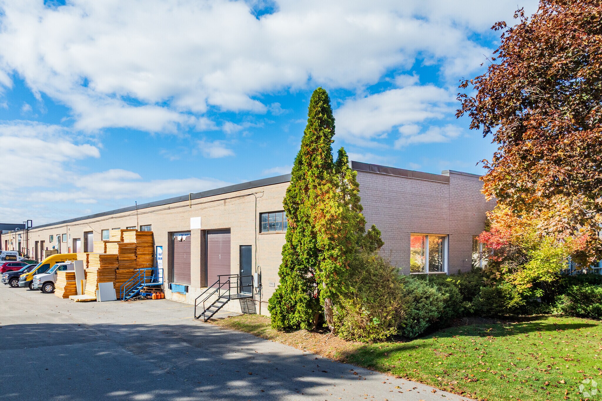 105 Brisbane Rd, Toronto, ON à vendre Photo principale- Image 1 de 1