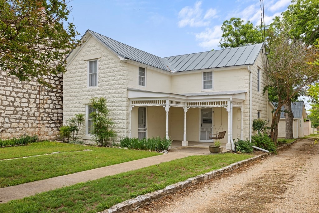 421 W Main St, Fredericksburg, TX à vendre Photo principale- Image 1 de 17