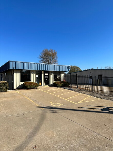 1710 N Highway CC, Nixa, MO for sale - Building Photo - Image 2 of 9