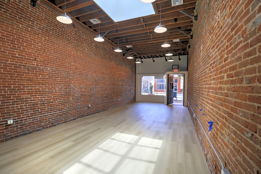 434 State St, Santa Barbara, CA for lease - Building Photo - Image 3 of 7