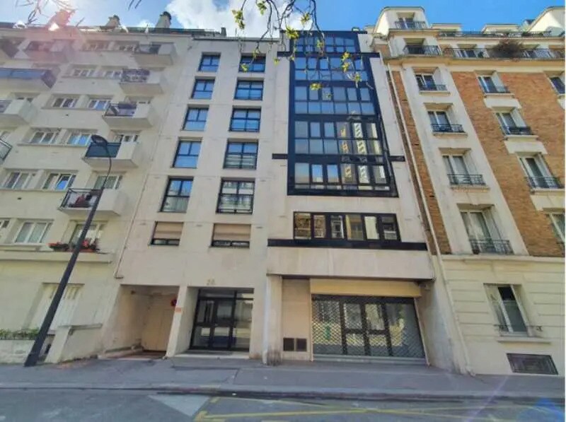 Office in Paris for sale Building Photo- Image 1 of 18