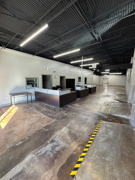 215-219 Lovvorn Rd, Carrollton, GA for lease - Building Photo - Image 3 of 28