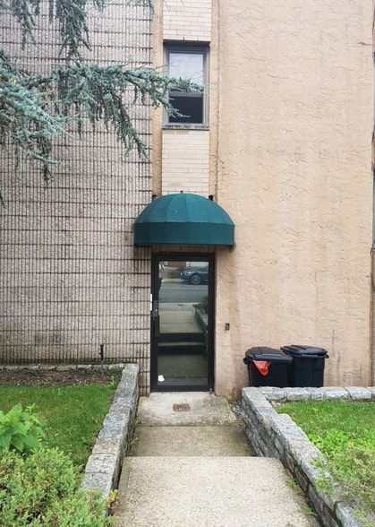 4621 Little Neck Pky, Little Neck, NY for sale - Other - Image 3 of 22