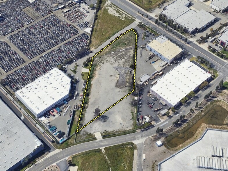0 Francis St, Ontario, CA à vendre - Aérien - Image 2 de 11