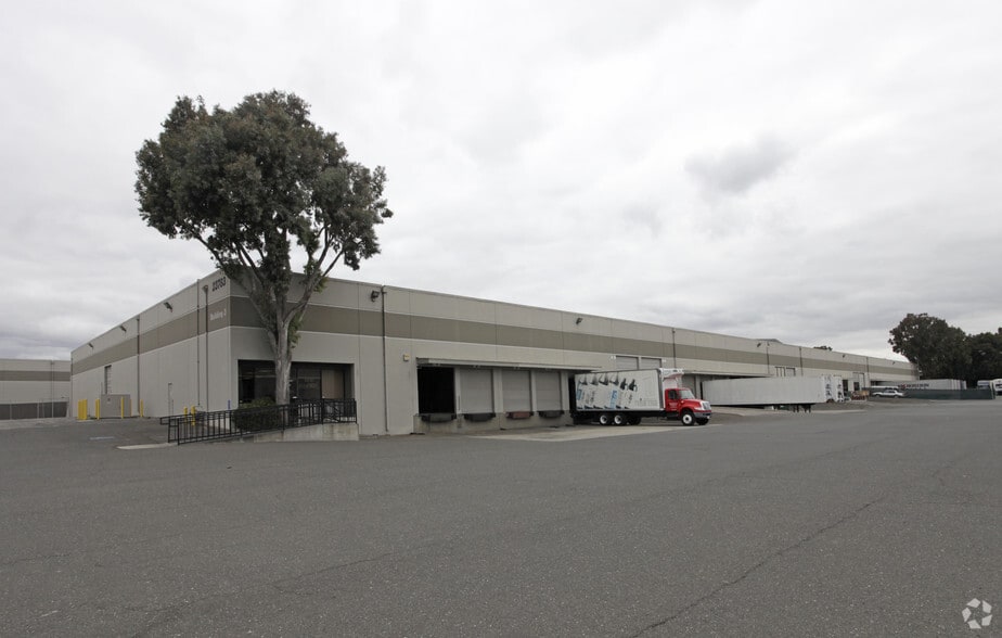 23783-23787 Eichler St, Hayward, CA for lease - Primary Photo - Image 1 of 2