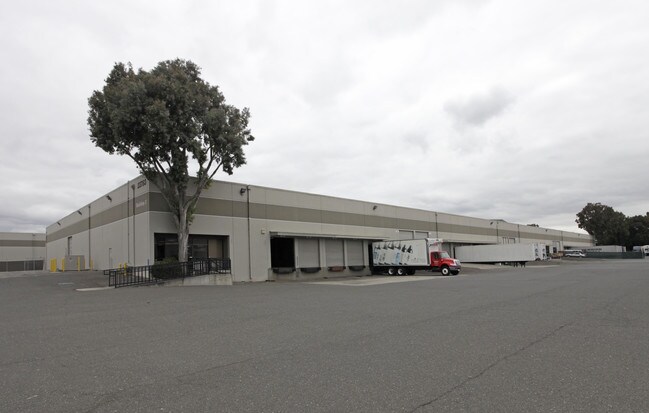 Plus de détails pour 23783-23787 Eichler St, Hayward, CA - Industriel à louer