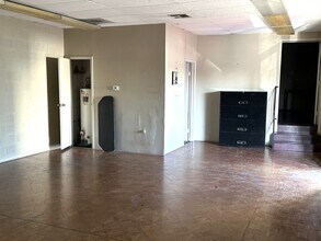 14364-14366 Whittier Blvd, Whittier, CA à louer Photo intérieure- Image 1 de 4