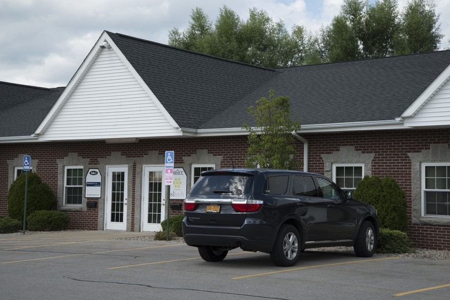 2801-2829 WEHRLE Dr, Williamsville, NY for lease - Building Photo - Image 2 of 3