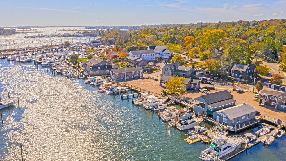 37 Water St, Mystic, CT à vendre - Photo du bâtiment - Image 1 de 1