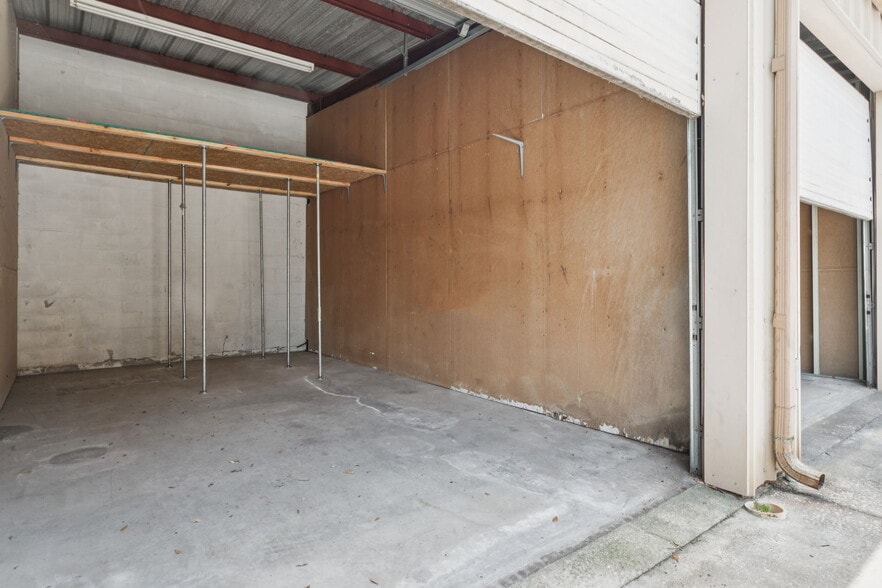 4808 N Hubert Ave, Tampa, FL for lease - Building Photo - Image 3 of 8