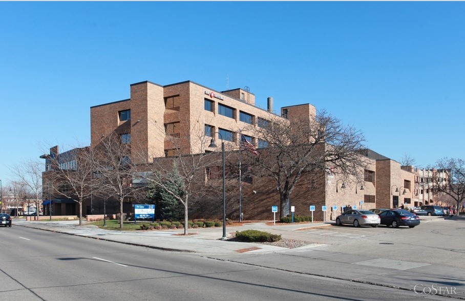 6625 Lyndale Ave S, Richfield, MN for lease - Primary Photo - Image 1 of 6