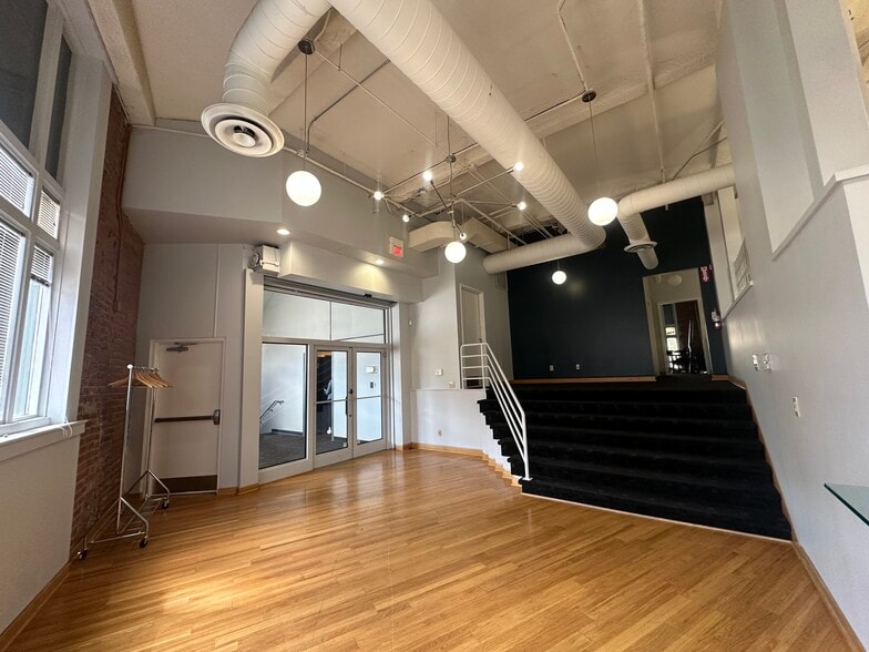 401 E Court St, Cincinnati, OH à louer - Photo intérieure - Image 3 de 16