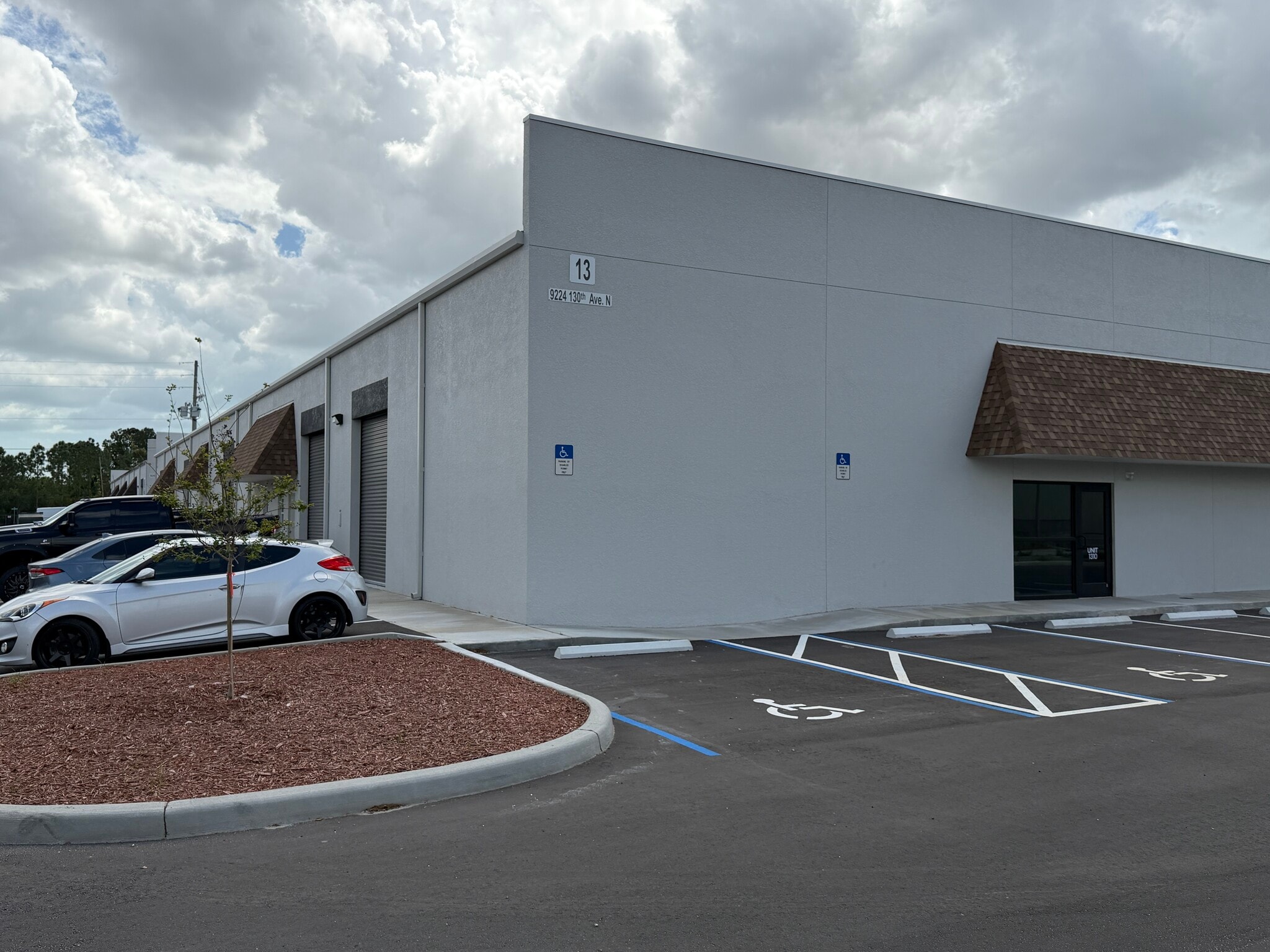 9224 130th Ave, Largo, FL for lease Interior Photo- Image 1 of 10