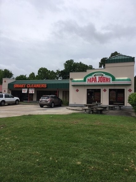 13365 Coursey Blvd, Baton Rouge, LA à vendre - Photo du bâtiment - Image 1 de 1