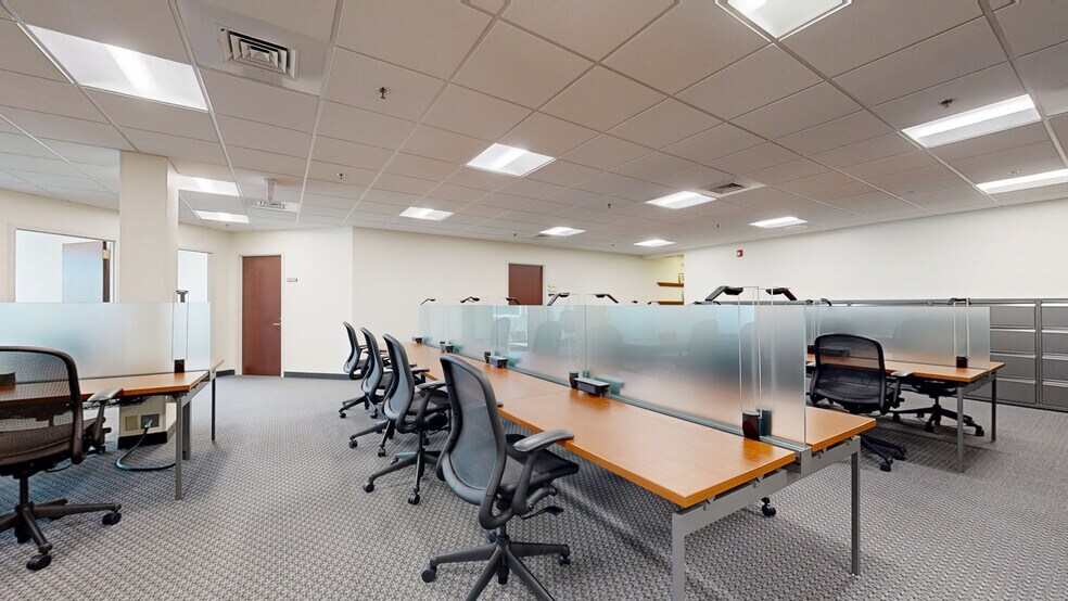 99 Hawley Ln, Stratford, CT à louer - Numérisation 3D de Matterport - Image 2 de 27