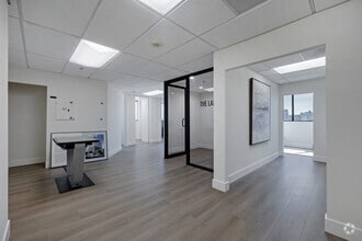 6200 Wilshire Blvd, Los Angeles, CA for lease Interior Photo- Image 2 of 8