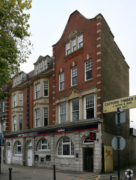 155-159 Rushey Green, London à vendre - Photo du bâtiment - Image 2 de 3